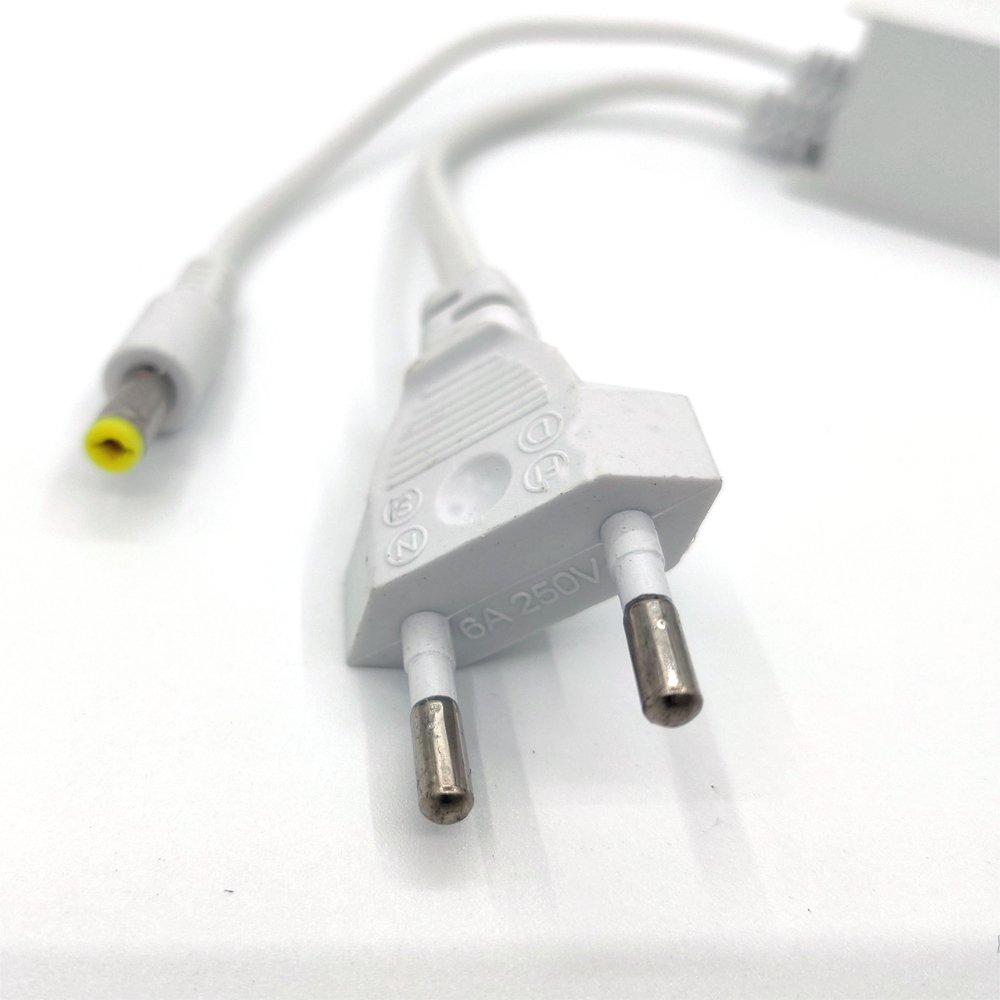 Blanco AC 100-240V entrada DC  - Outdoor Power Adapter reseña y precio